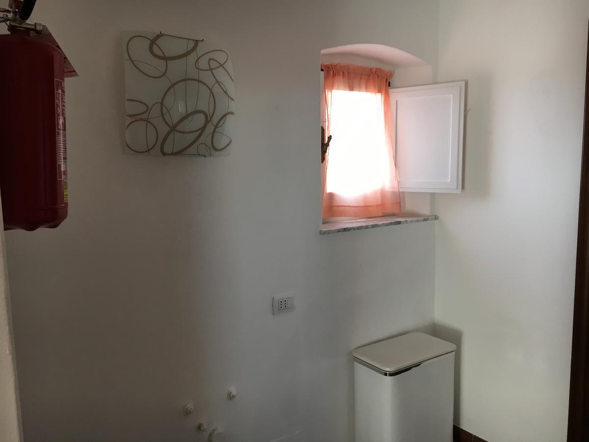 Montemarcello Room And Bathroom Ameglia Exterior photo